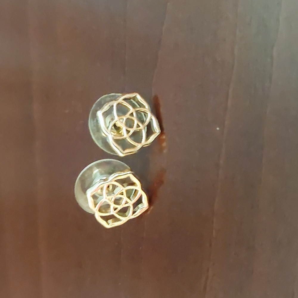 Kendra Scott Logo Stud Earrings